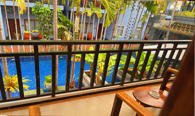 Deluxe Single Pool View | 30 USD