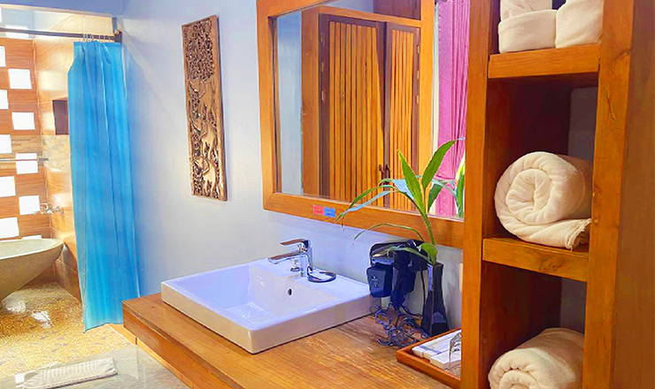 Premier Deluxe Double - Pool View
